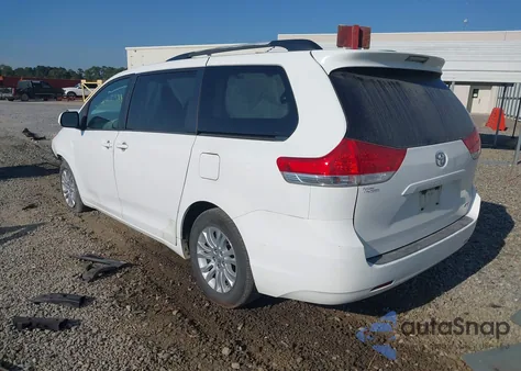 2014 Toyota Sienna Xle V6 8 Passenger from USA, damaged, VIN 5TDYK3DC0ES424219